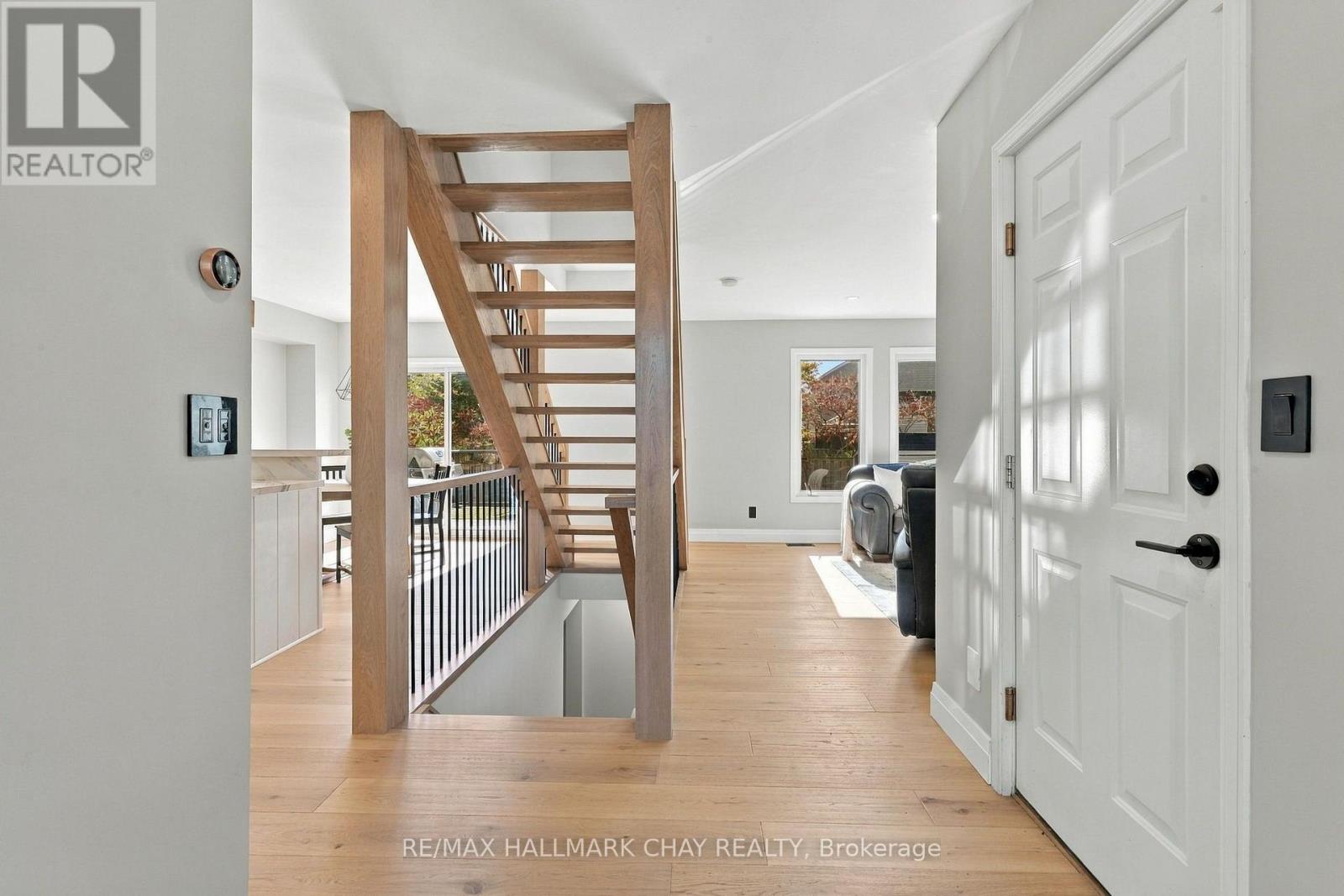 19 River Run Property Photo 7