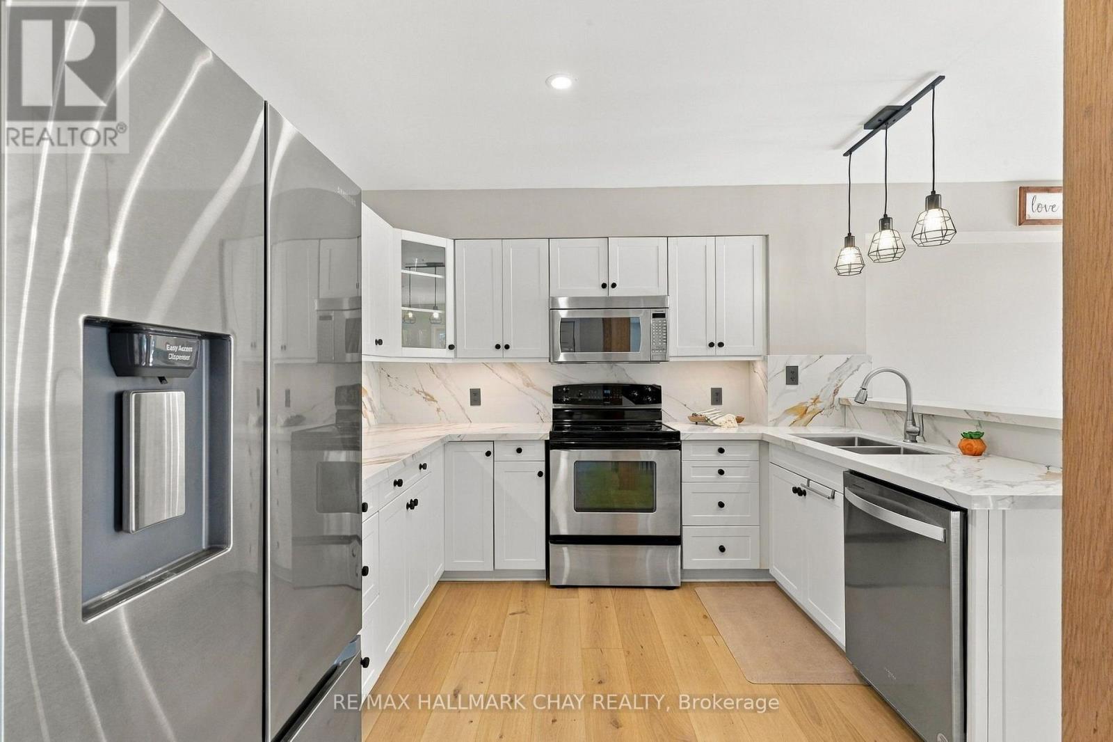 19 River Run Property Photo 10