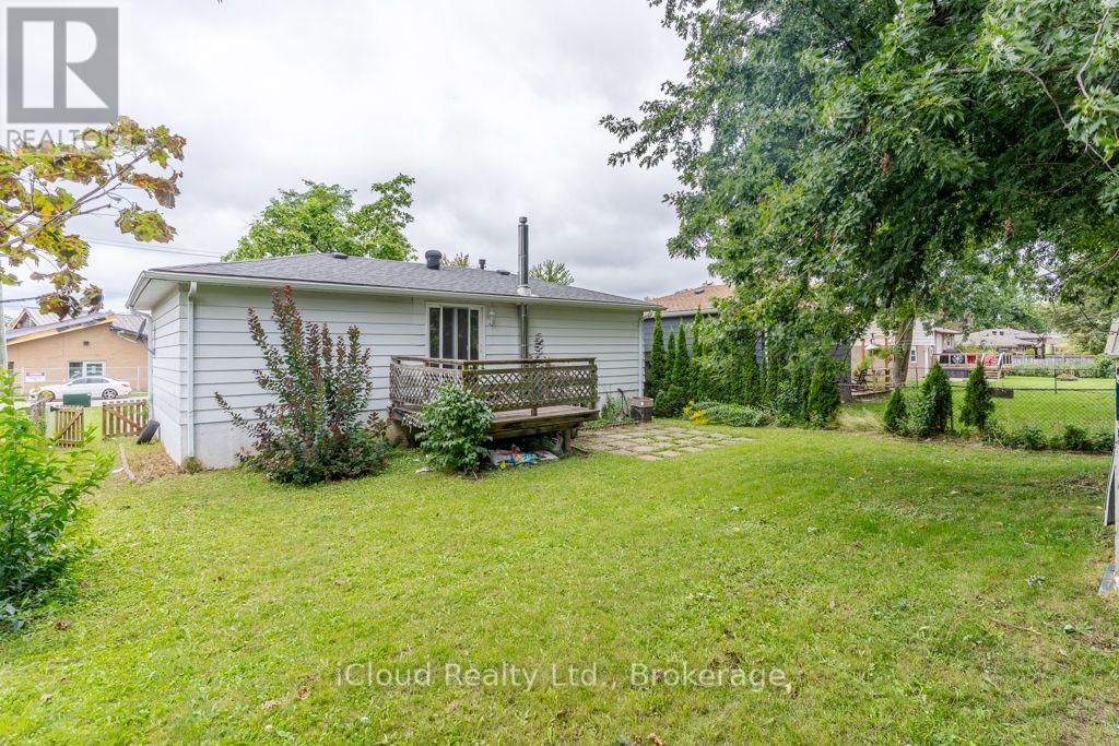 229 Cook Street Property Photo 20