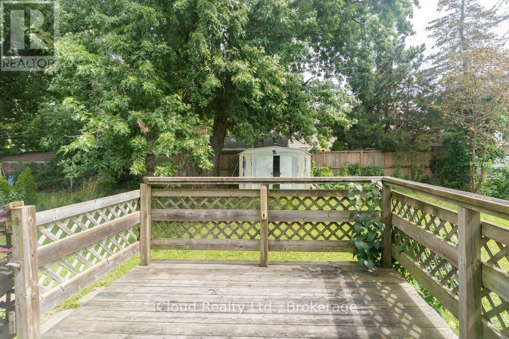 229 Cook Street Property Photo 23