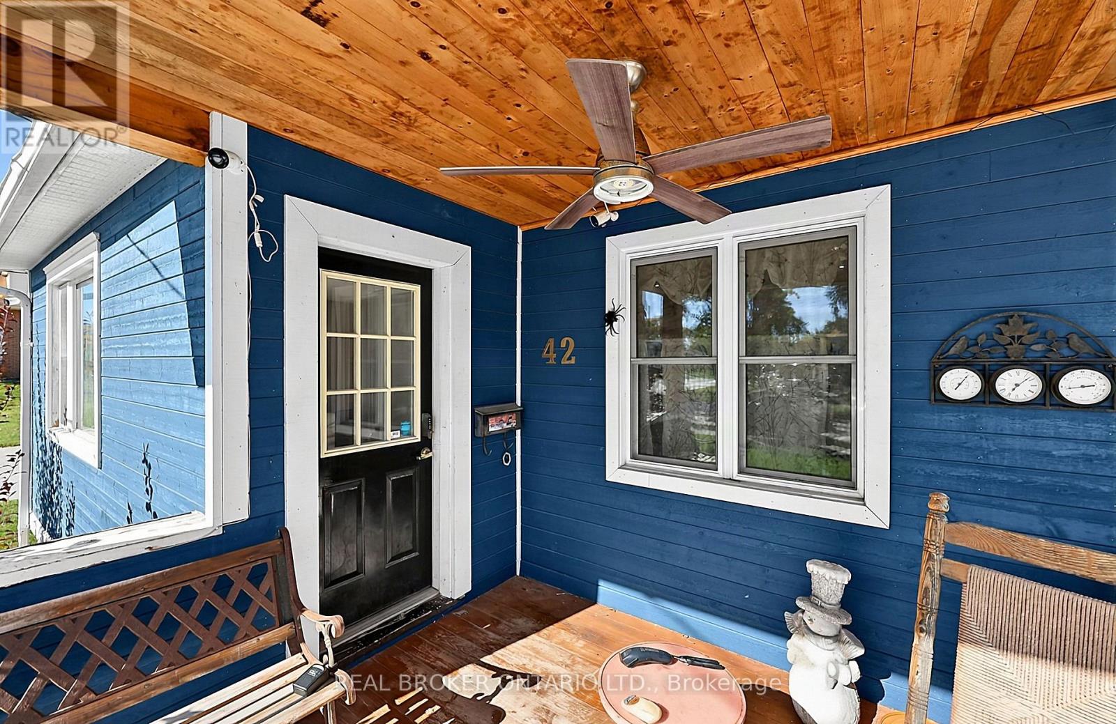 42 Donald Street Property Photo 3