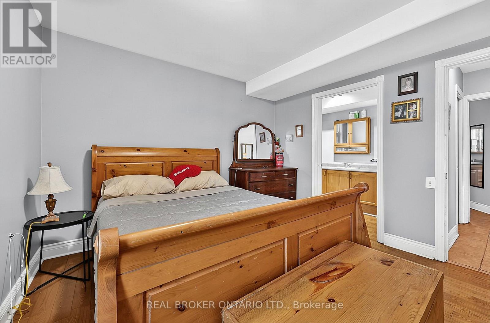 42 Donald Street Property Photo 12