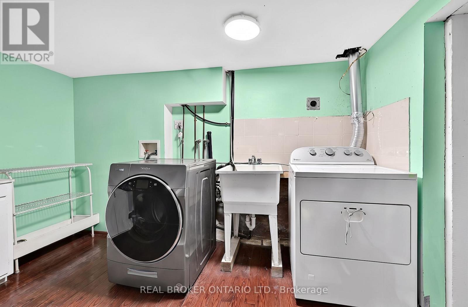 42 Donald Street Property Photo 20