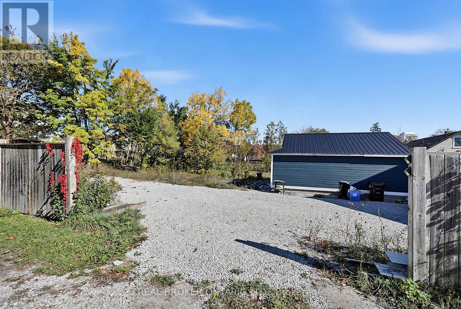42 Donald Street Property Photo 22