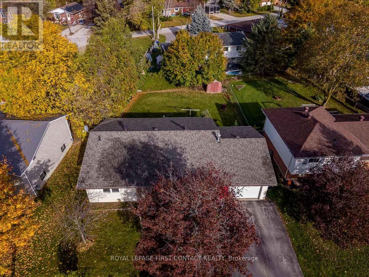 224 Christopher Street Property Photo 3