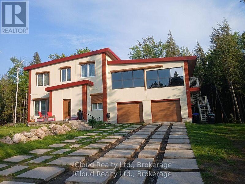 2216 Champlain Road Property Photo 1