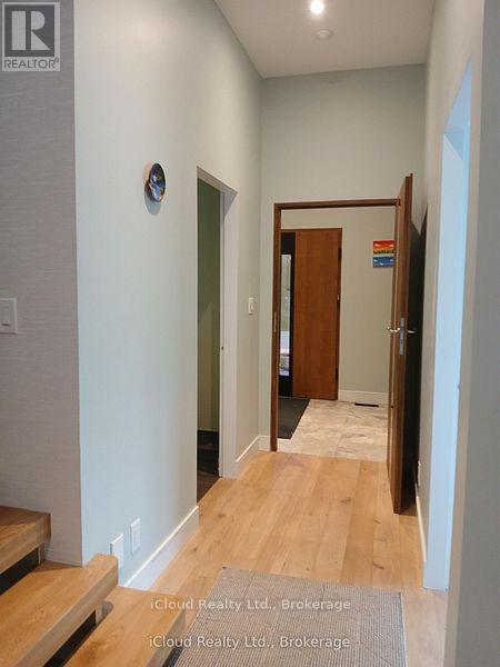 2216 Champlain Road Property Photo 3
