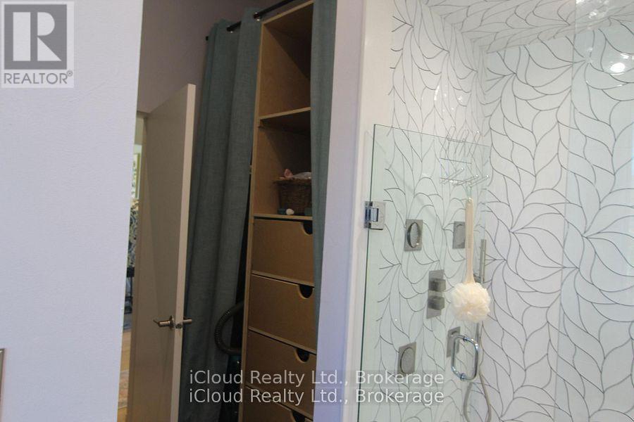 2216 Champlain Road Property Photo 30