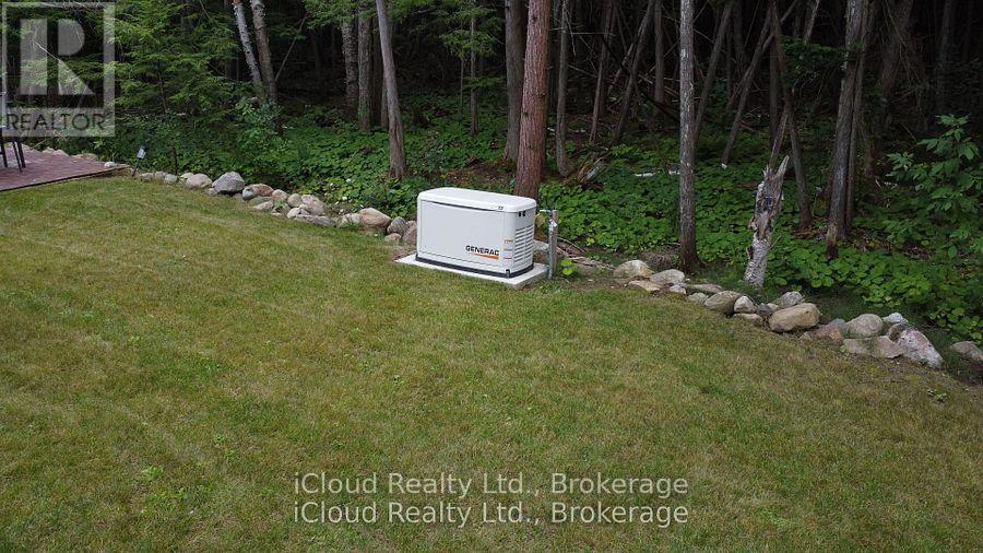 2216 Champlain Road Property Photo 46