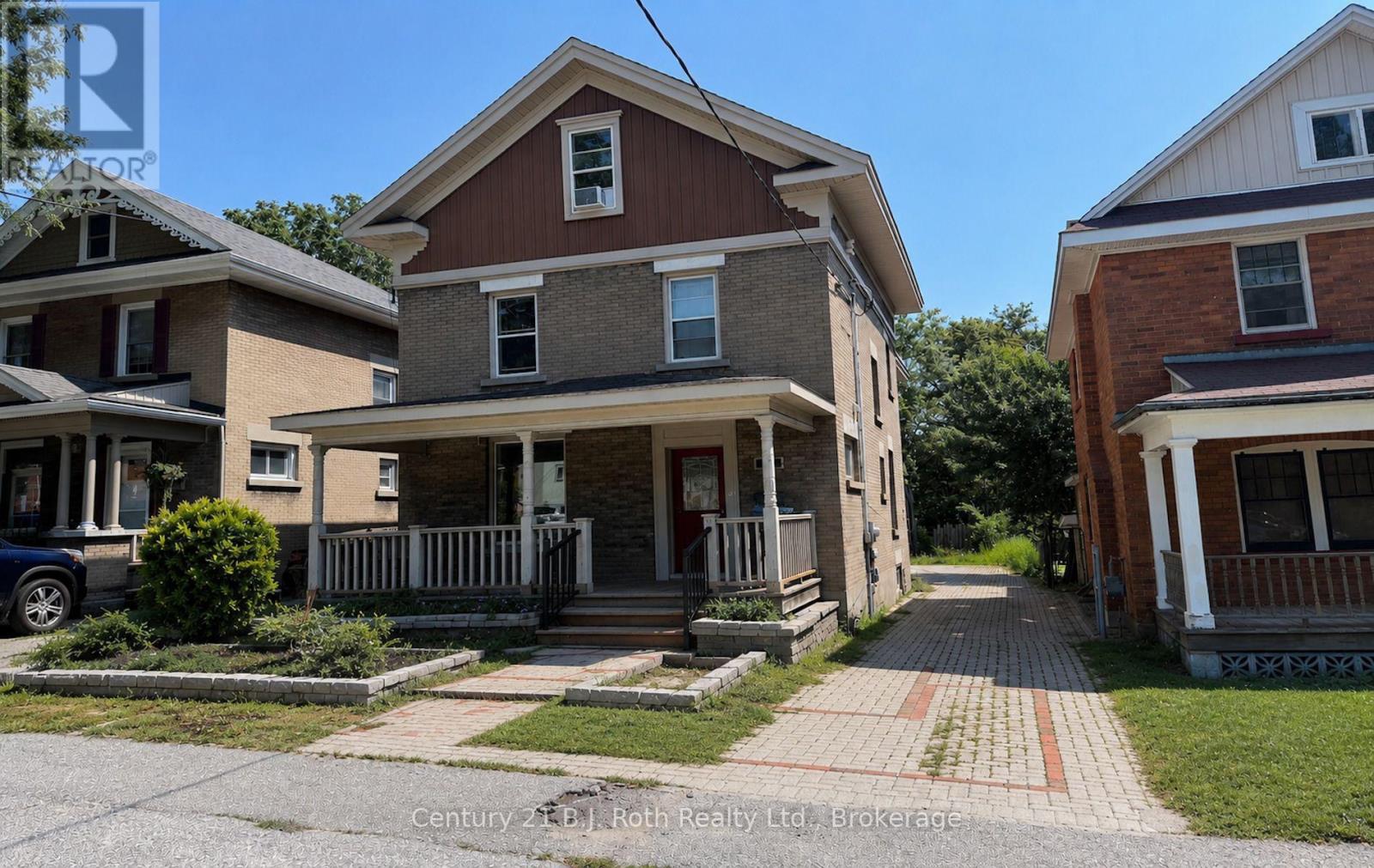 100 Cameron Street Property Photo 1