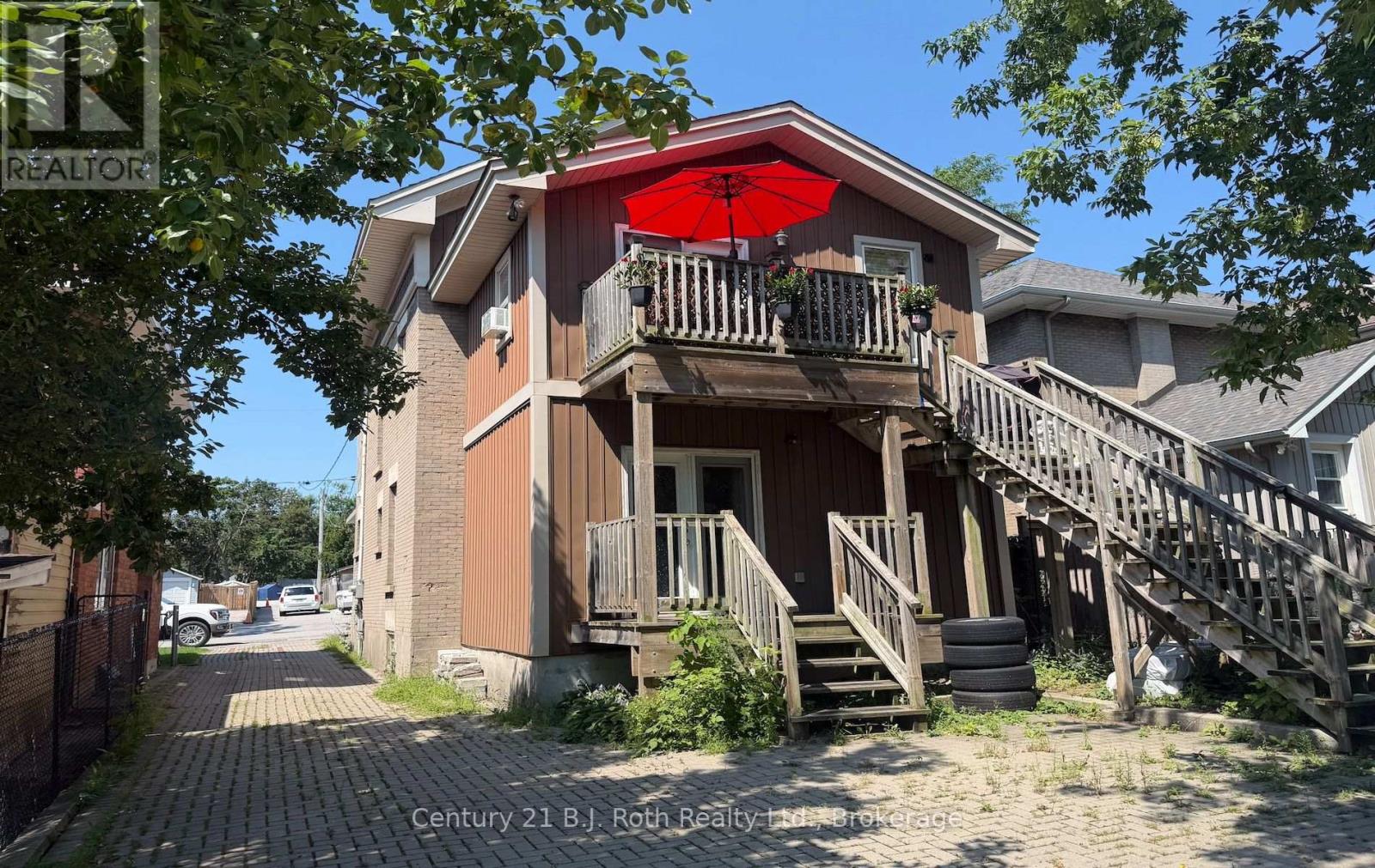 100 Cameron Street Property Photo 2