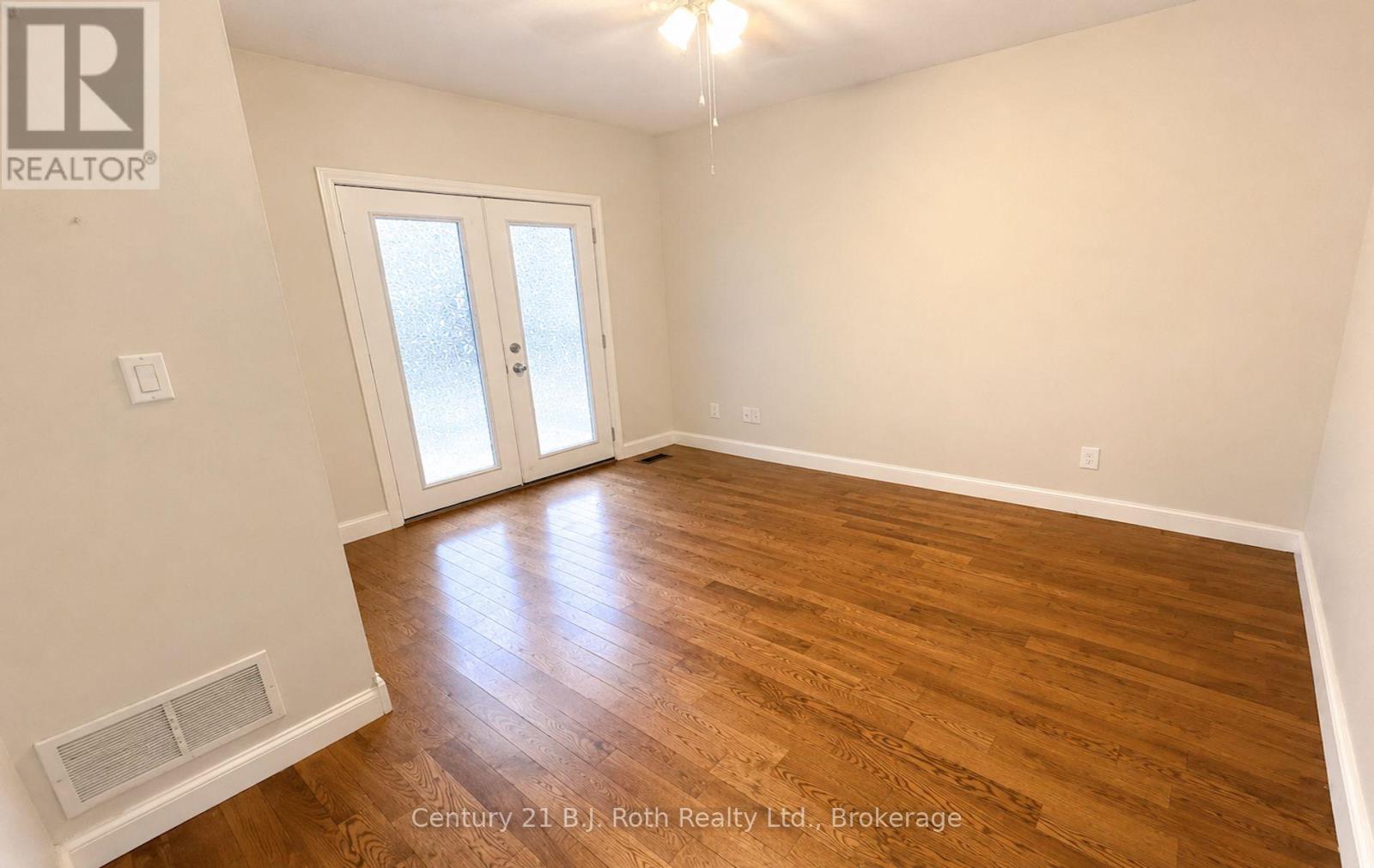100 Cameron Street Property Photo 8
