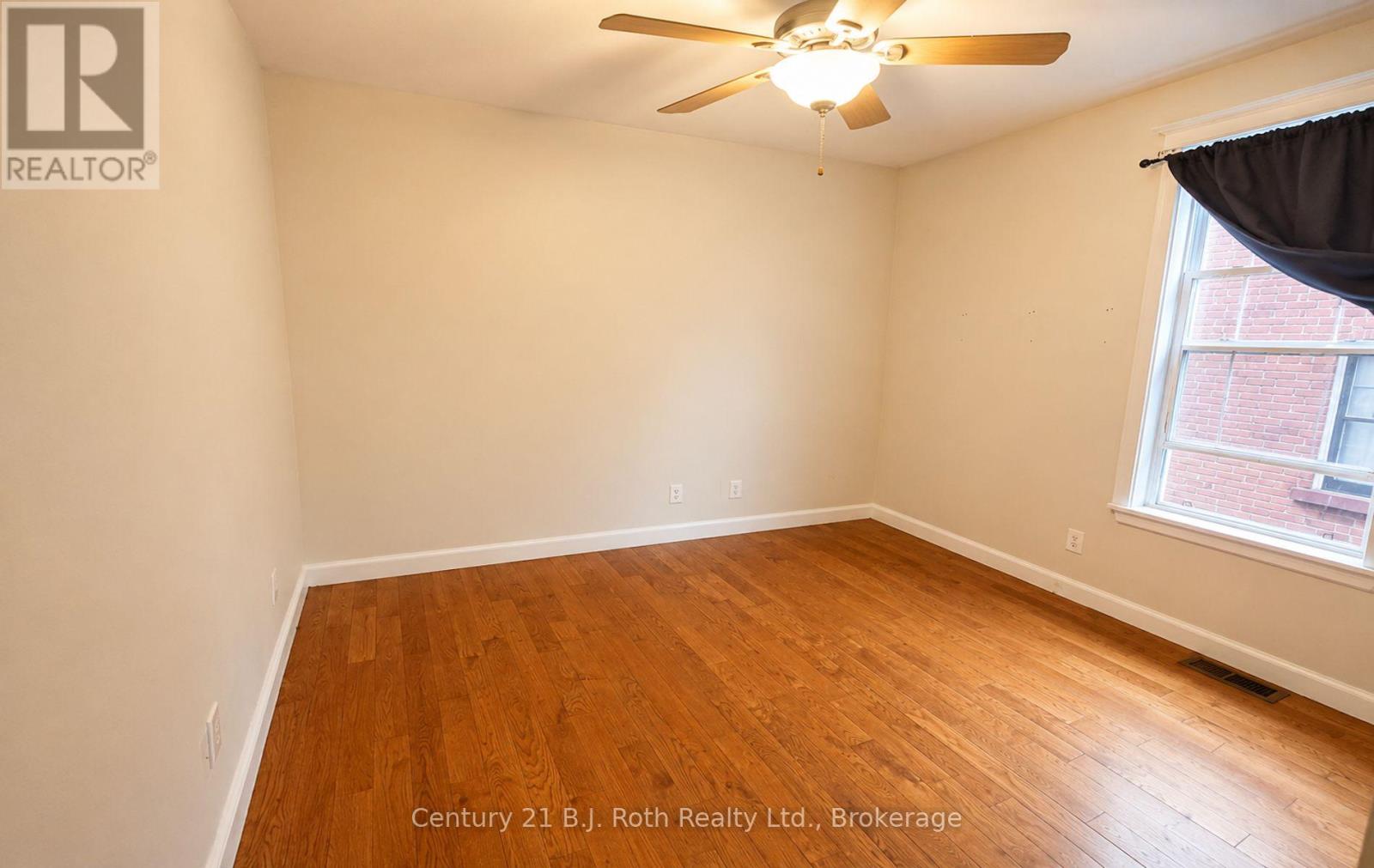 100 Cameron Street Property Photo 10