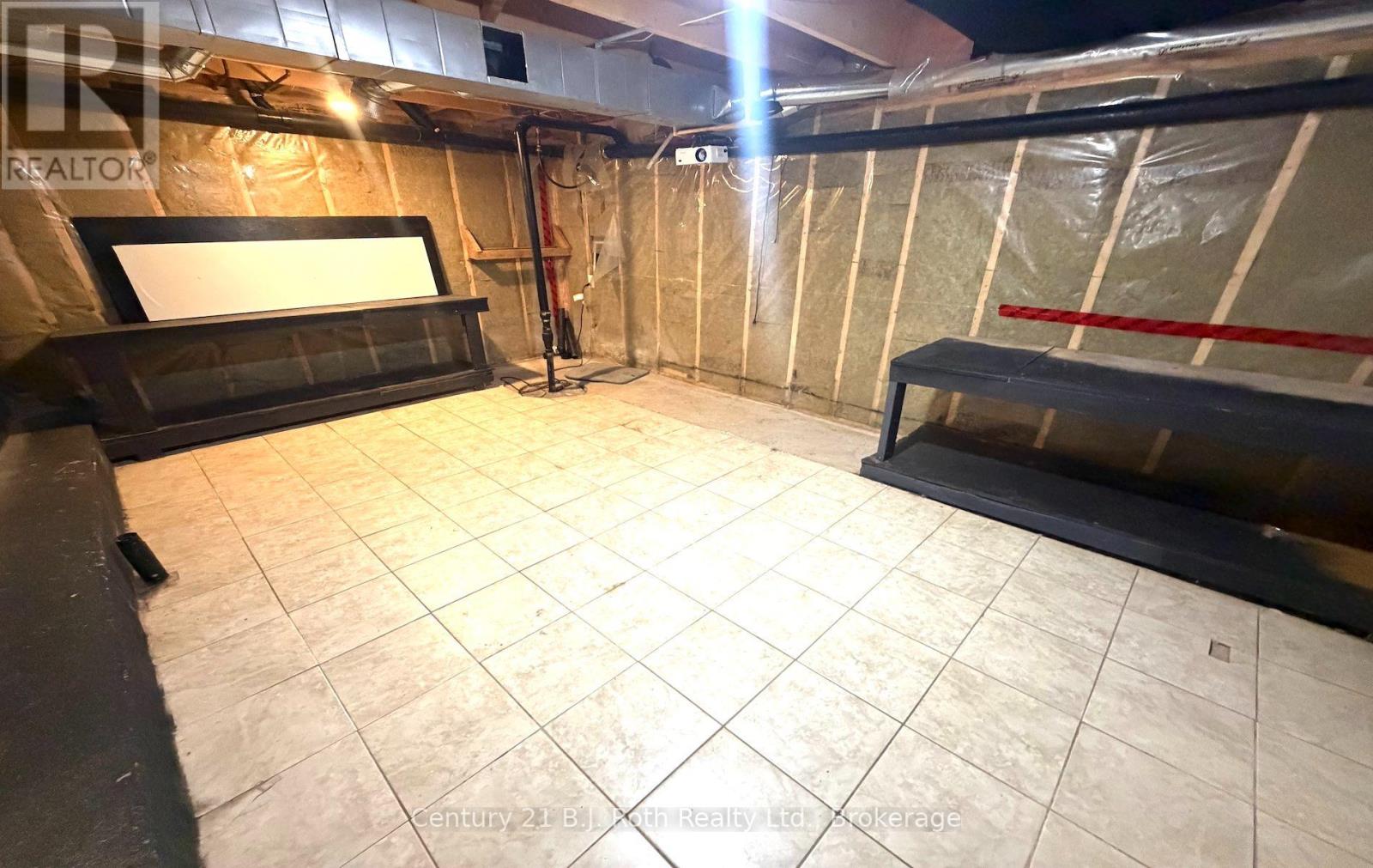 100 Cameron Street Property Photo 12