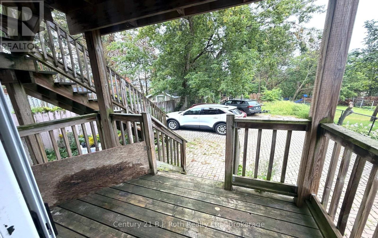 100 Cameron Street Property Photo 25