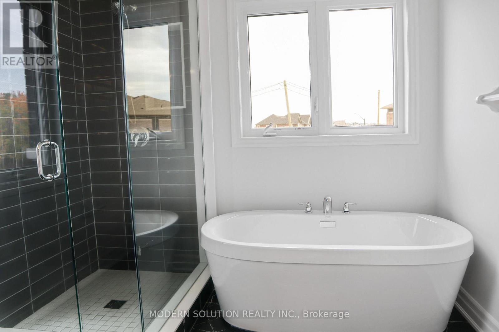 58 Del Ray Crescent Property Photo 16