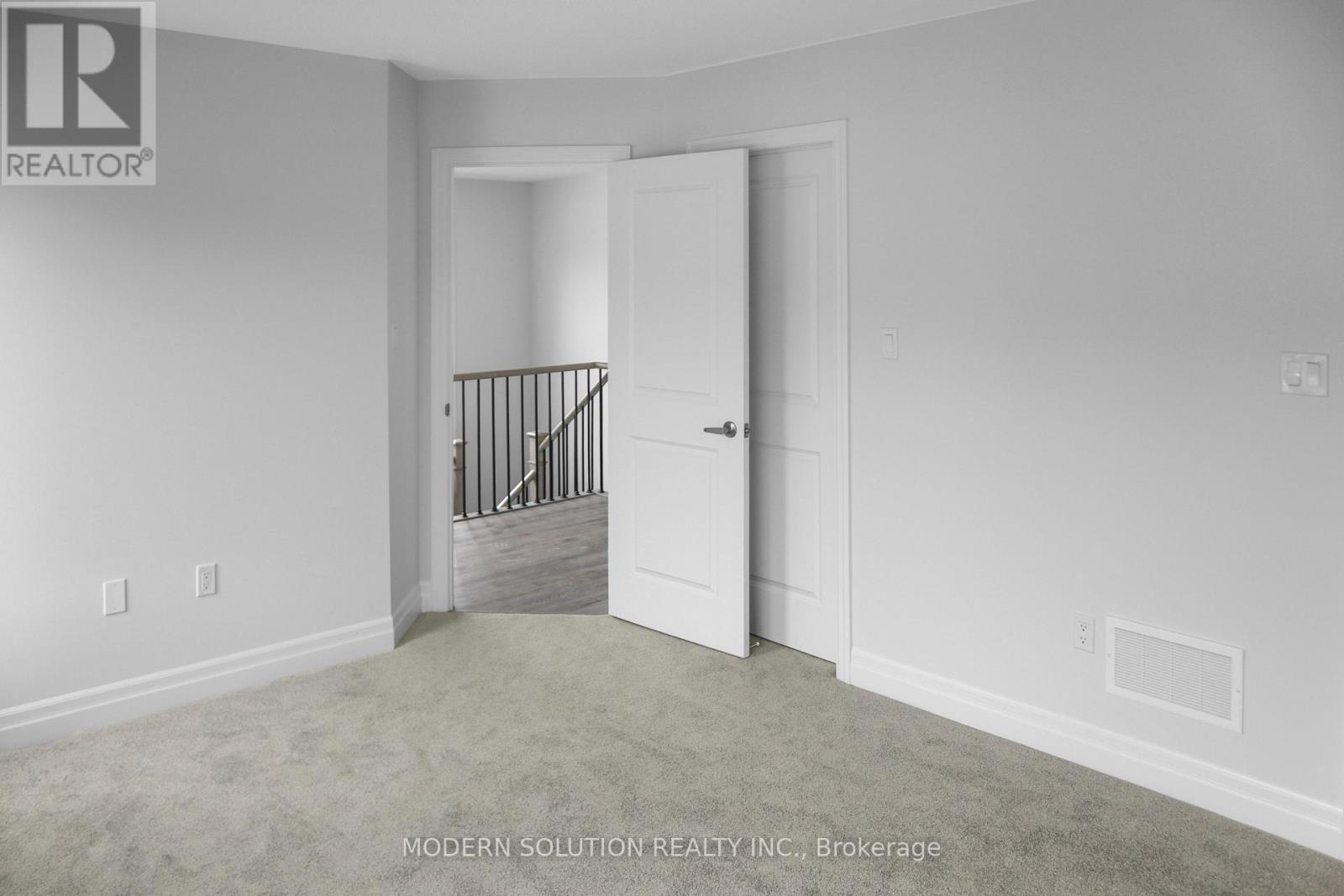 58 Del Ray Crescent Property Photo 24