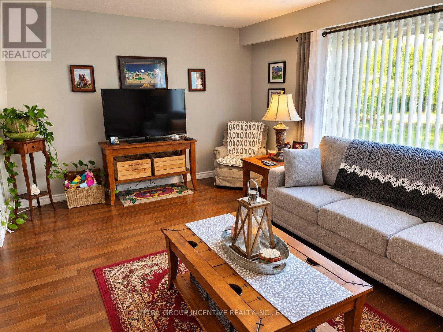 28 Melville Street Property Photo 5