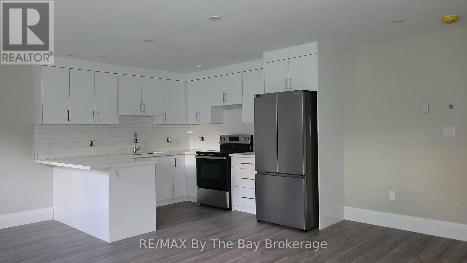 #1 - 436 5th Avenue Property Photo 9
