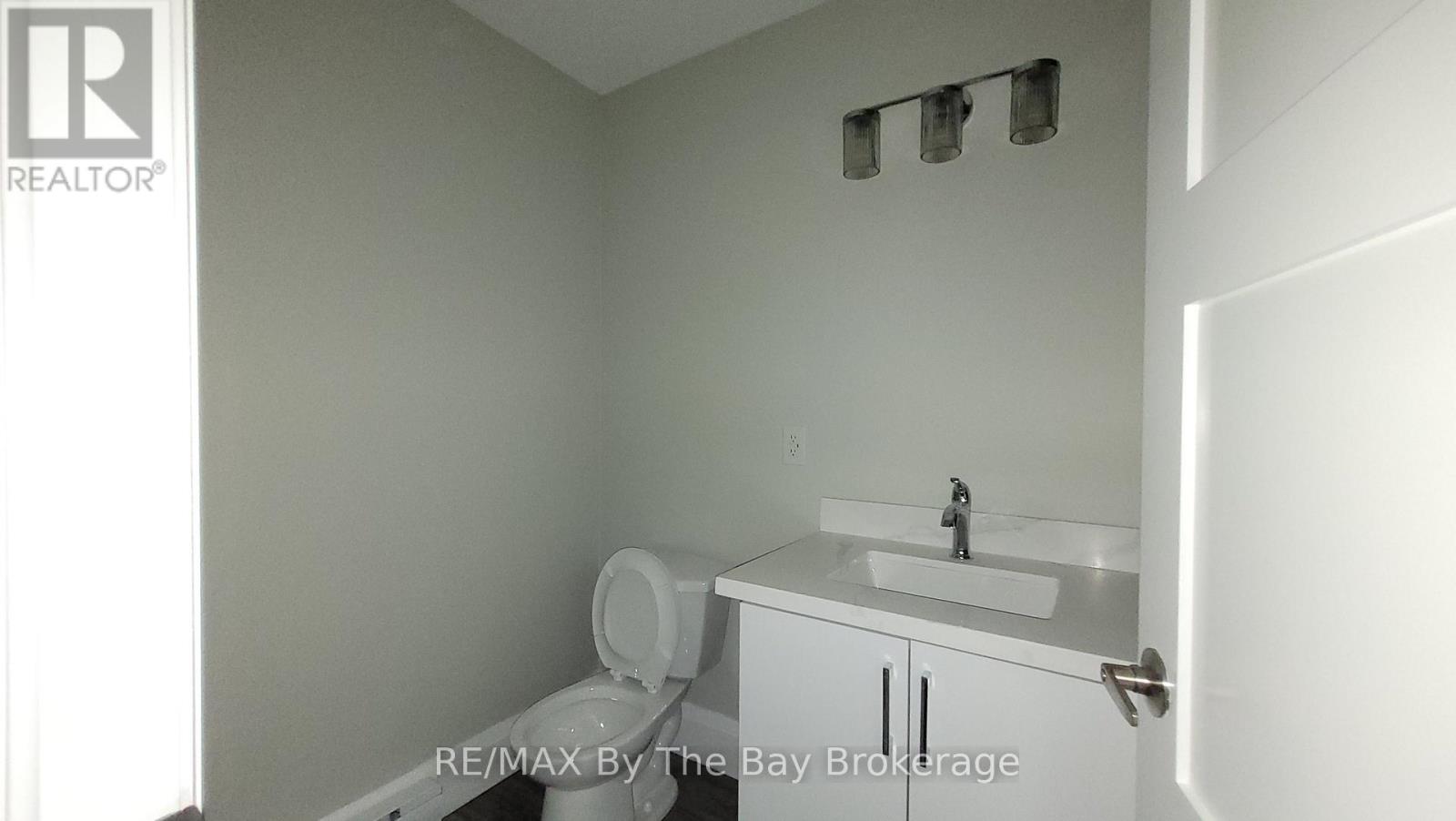#1 - 436 5th Avenue Property Photo 12