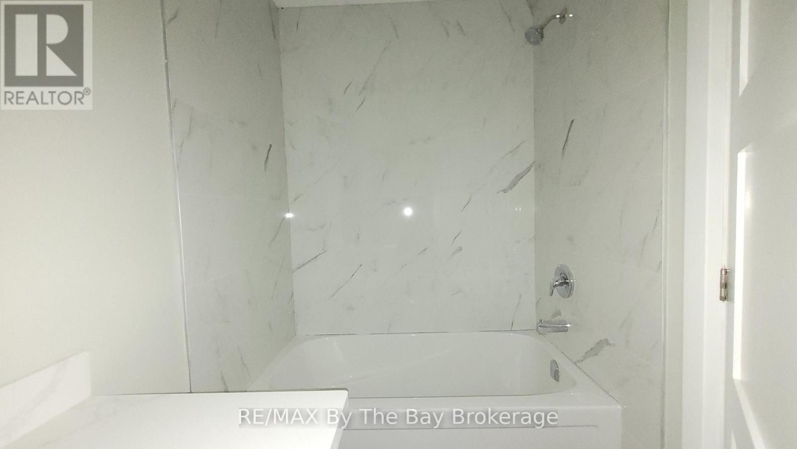 #1 - 436 5th Avenue Property Photo 13