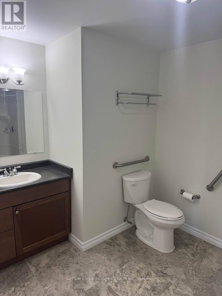 405 - 496 Yonge Street Property Photo 6