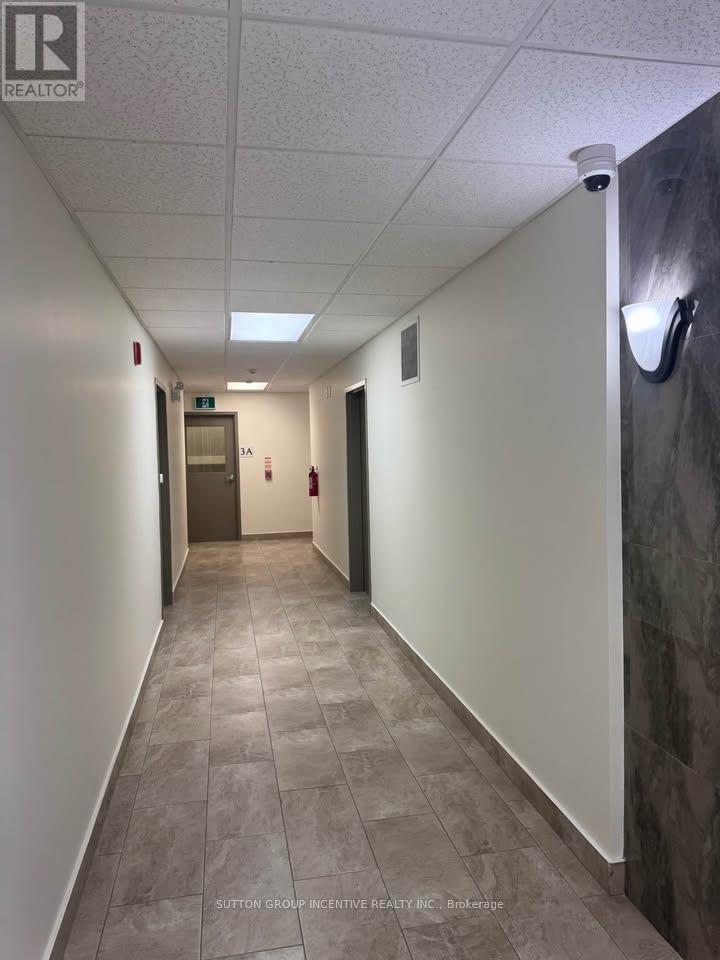 405 - 496 Yonge Street Property Photo 11
