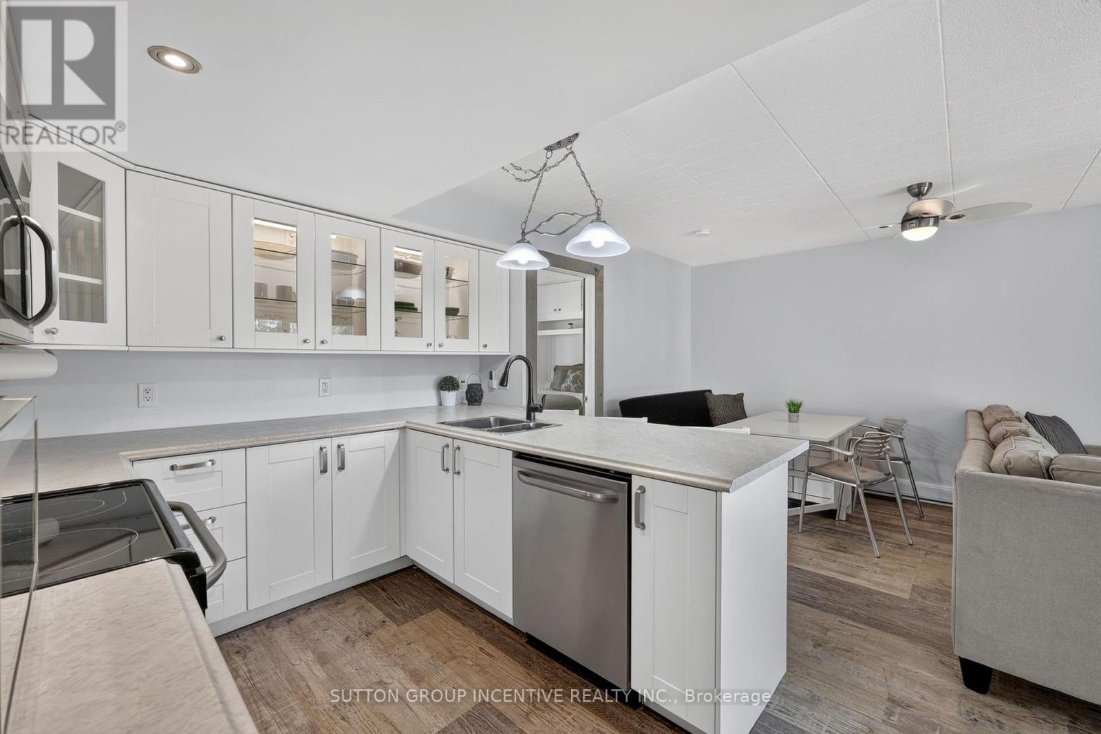 224 - 1102 Horseshoe Valley Road W Property Photo 11