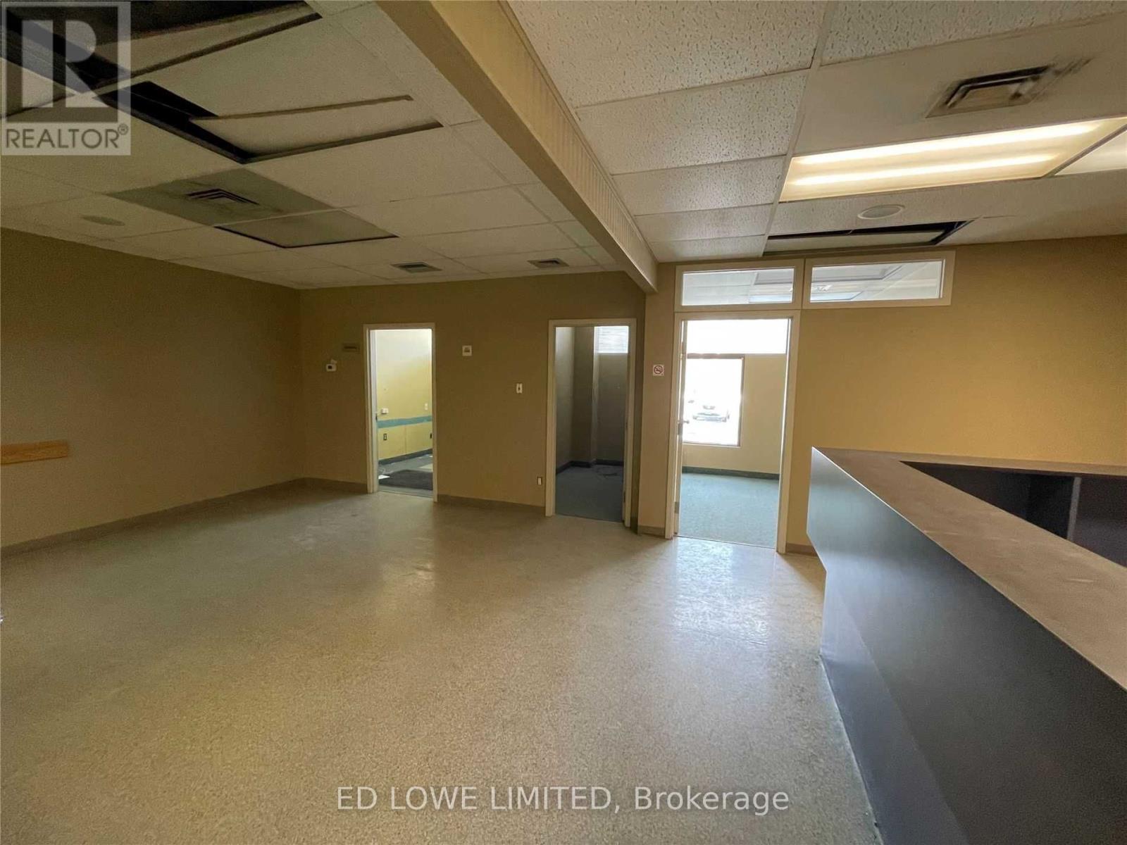 115 - 121 Wellington Street W Property Photo 2