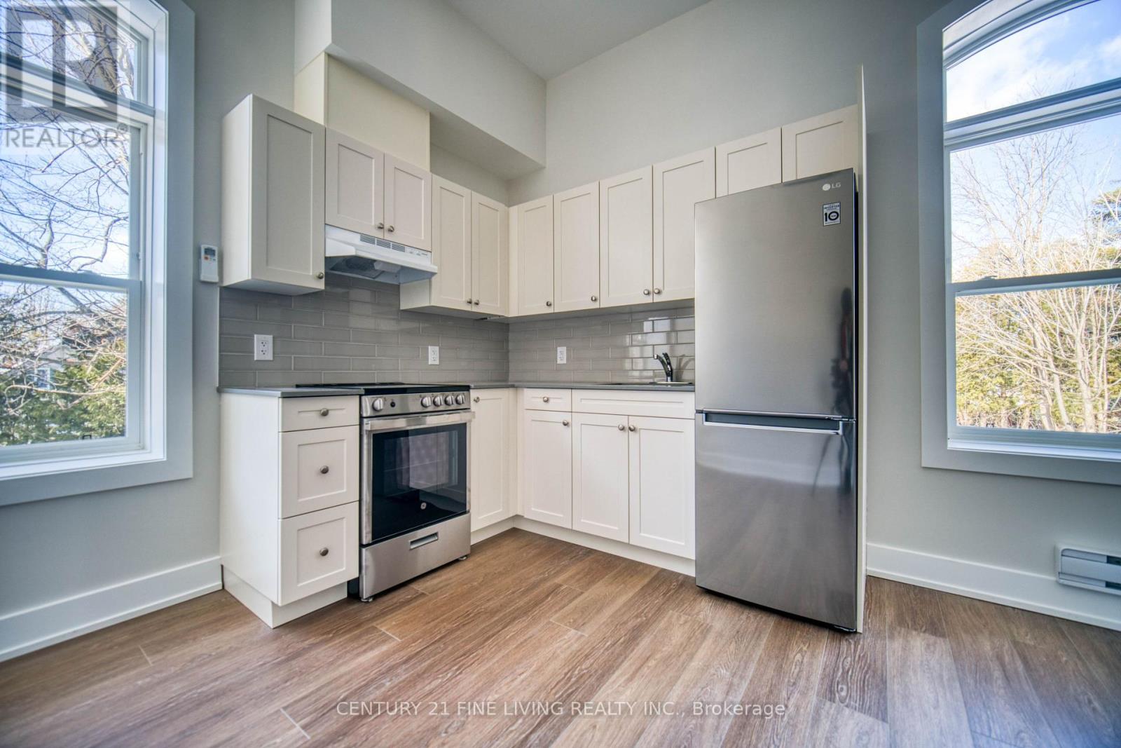 1614 Ridge Road E Property Photo 15