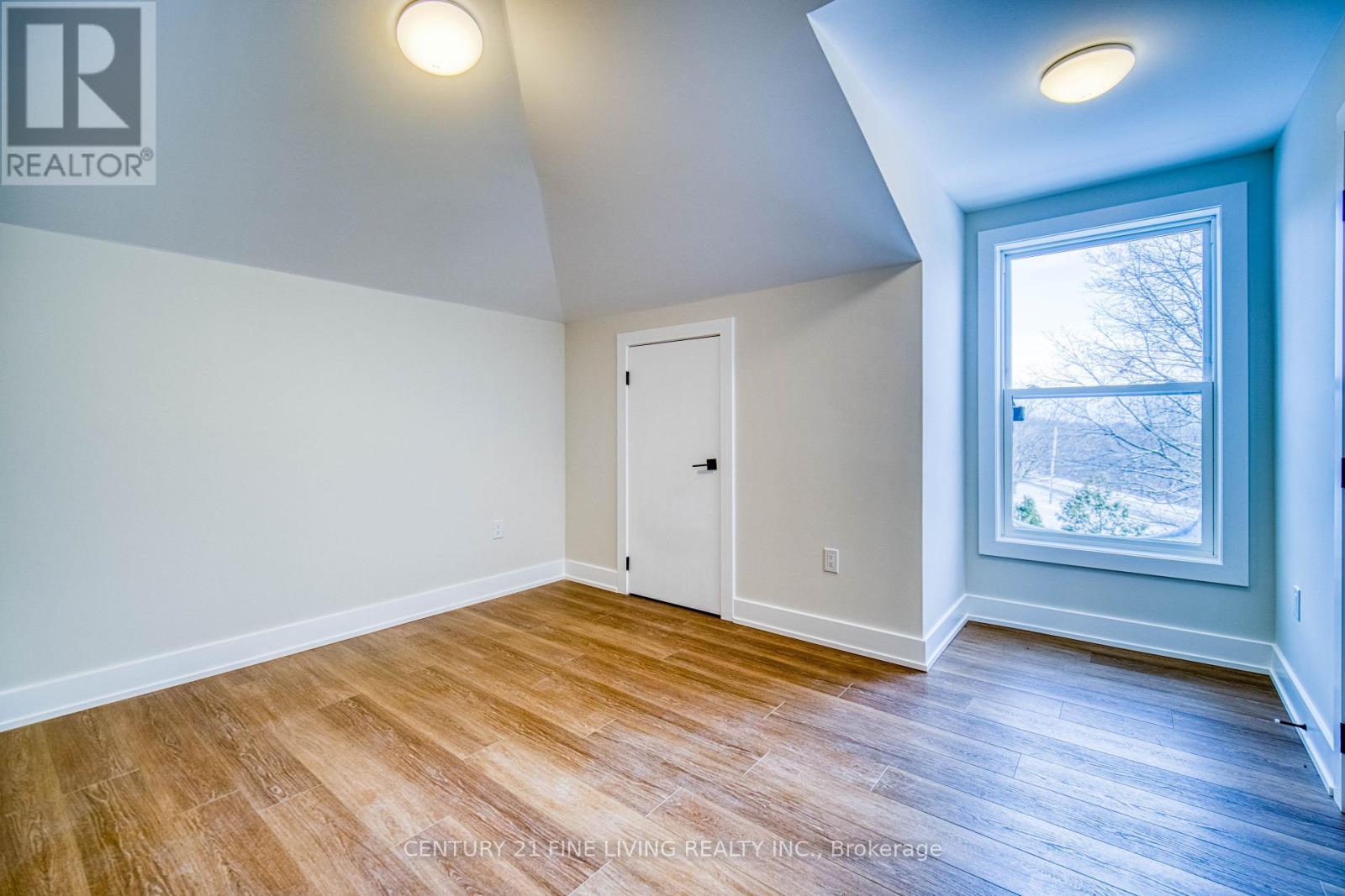1614 Ridge Road E Property Photo 25