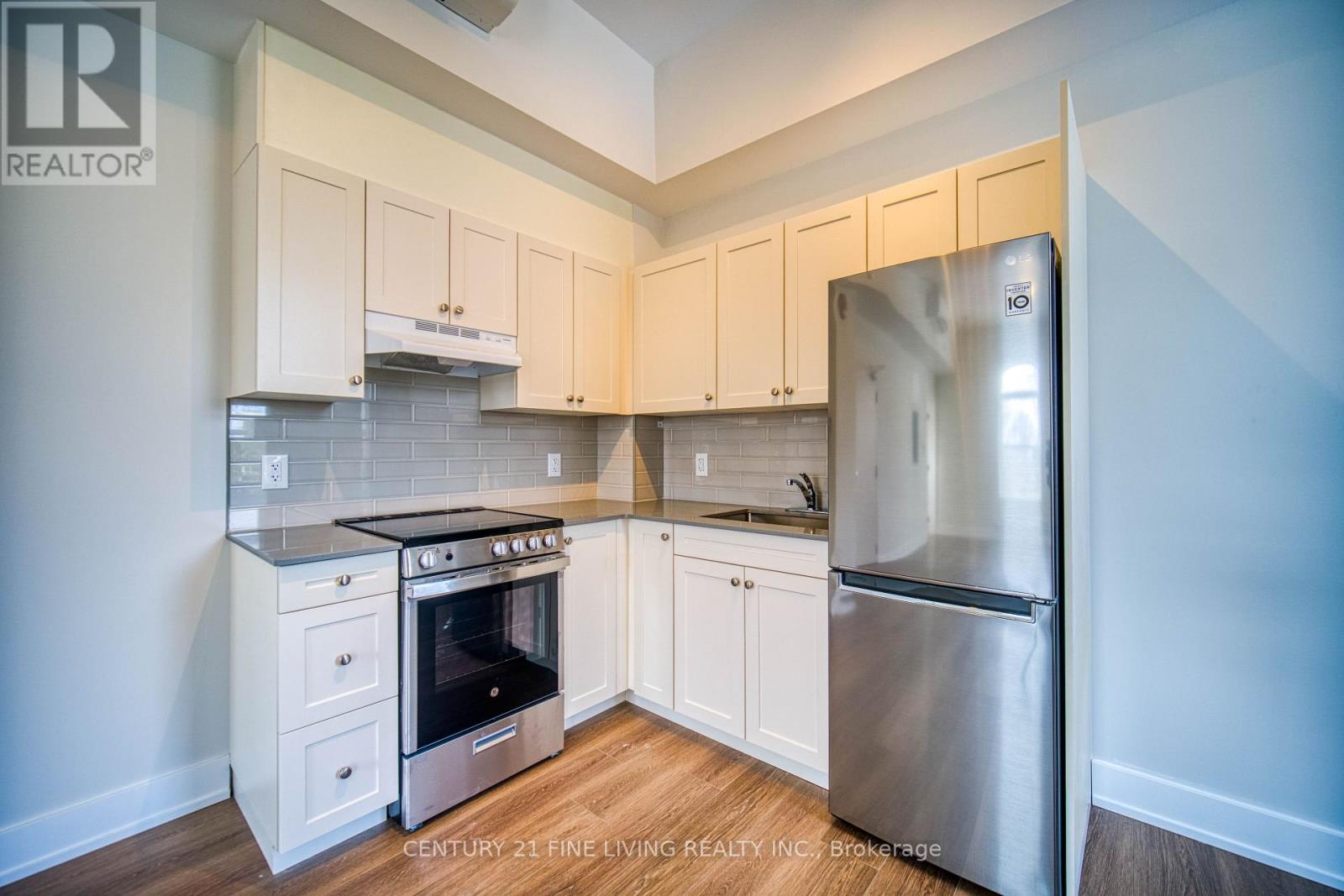 1614 Ridge Road E Property Photo 27