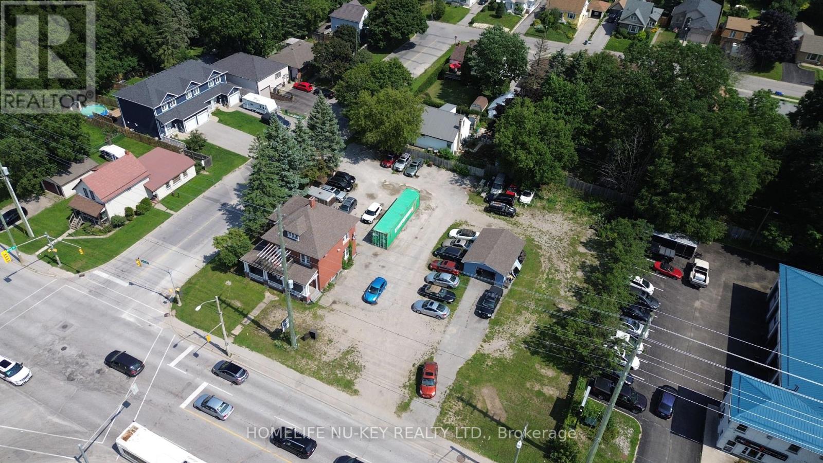 150 Essa Road Property Photo 11