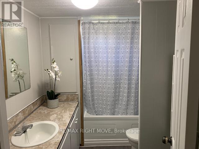 11 Stoney Road Property Photo 8