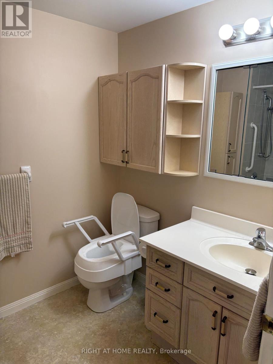 417 - 90 Dean Avenue Property Photo 36