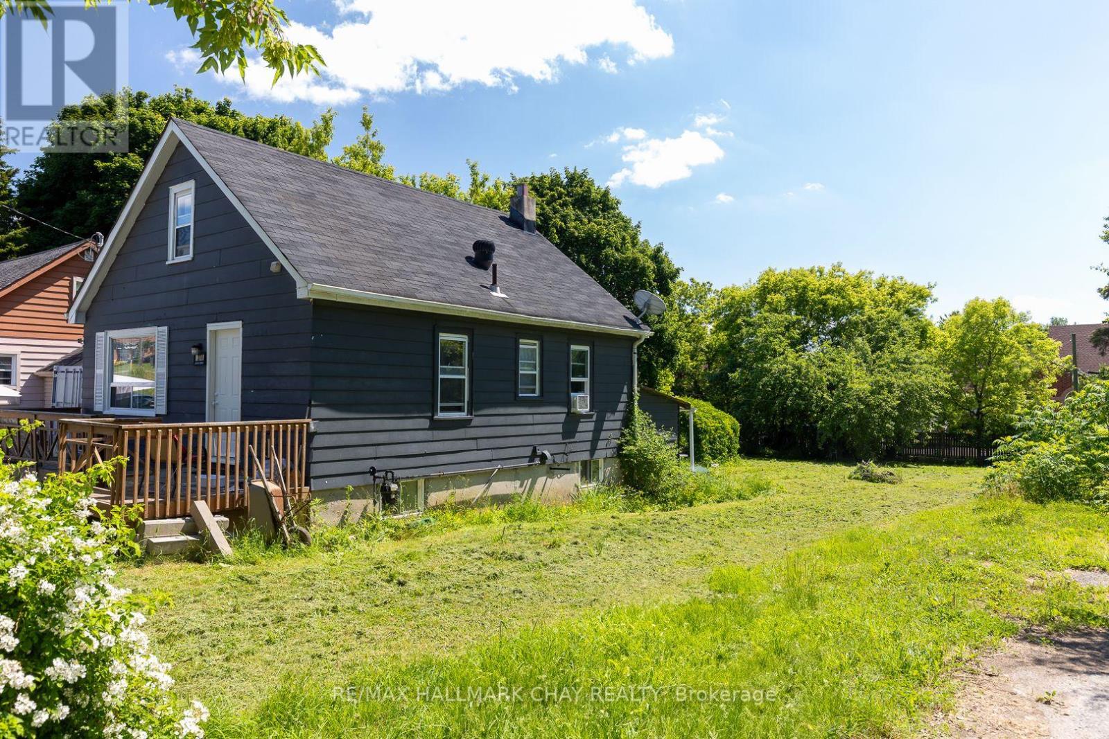 374 Yonge Street Property Photo 10
