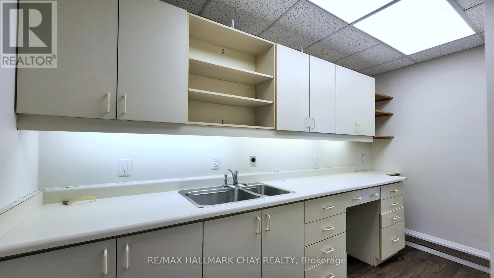 89 Collier Street Property Photo 16