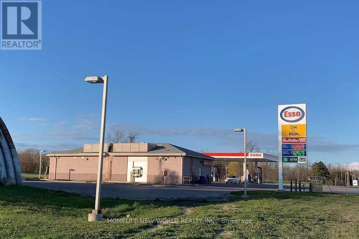 2976 Highway 11 Expressway Property Photo 2