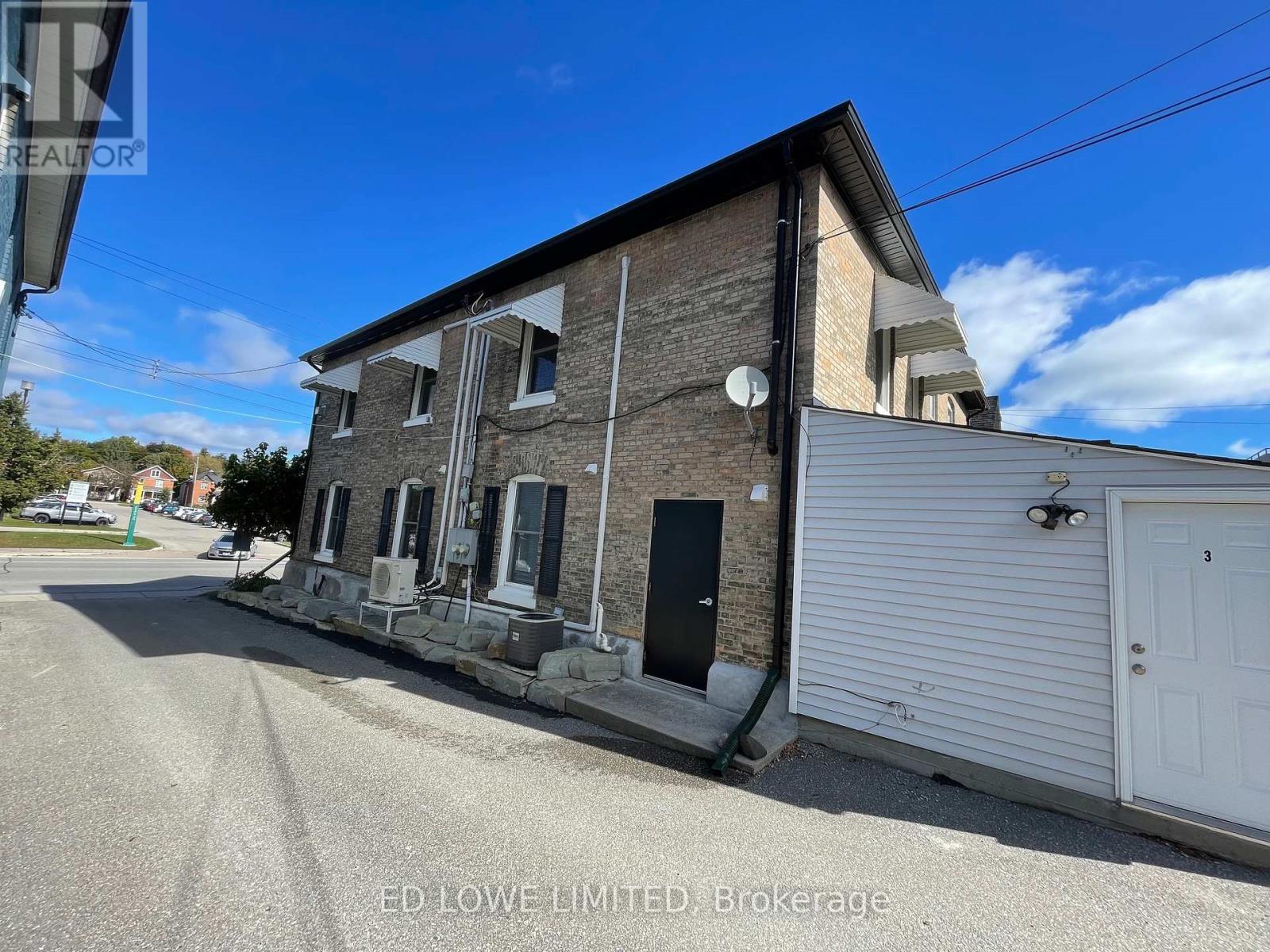 43 Worsley Street Property Photo 12