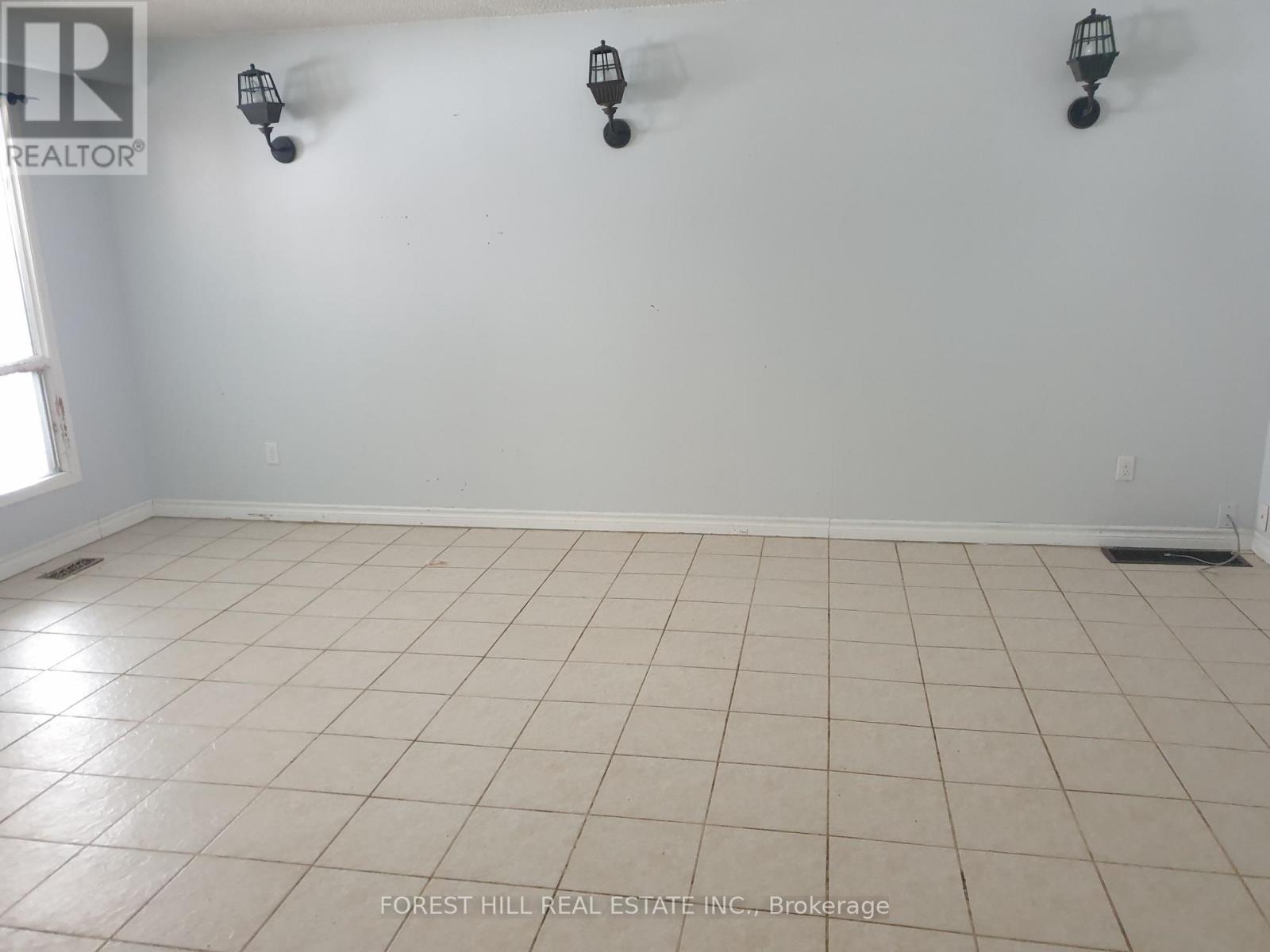 7 Booth Street Property Photo 3