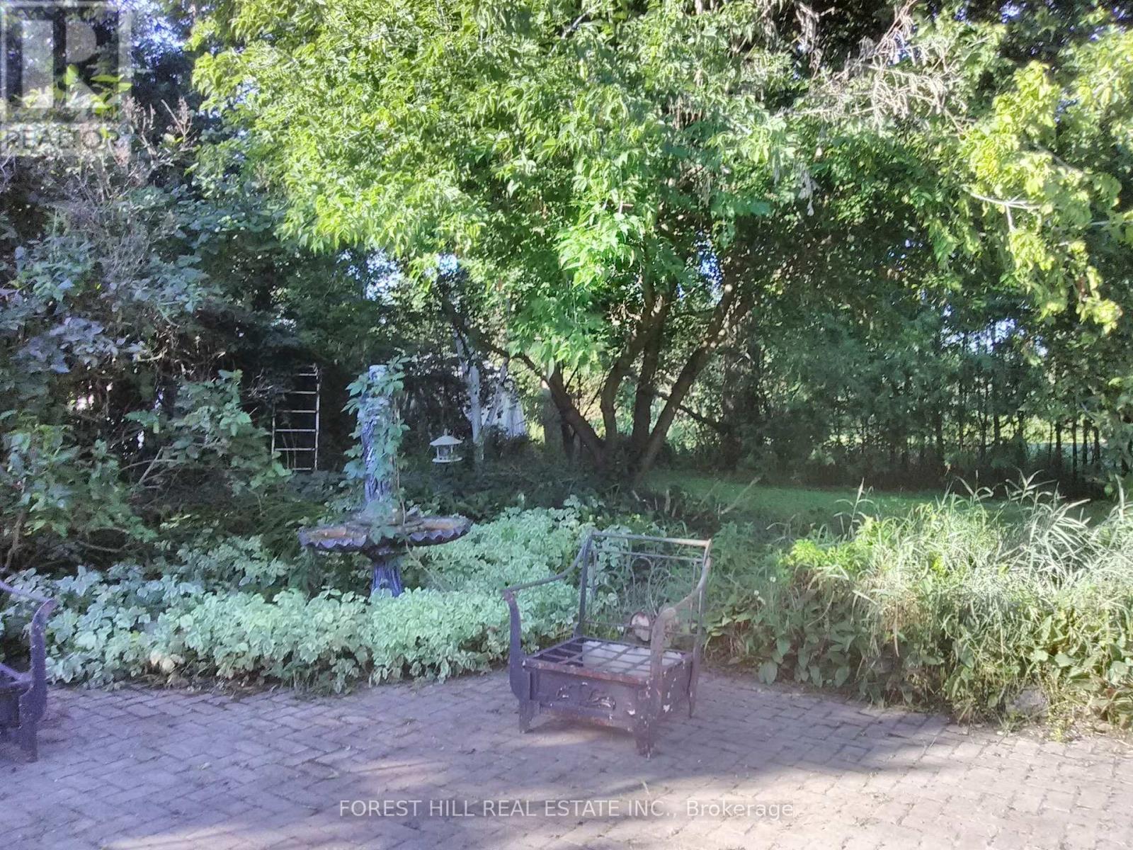 7 Booth Street Property Photo 24