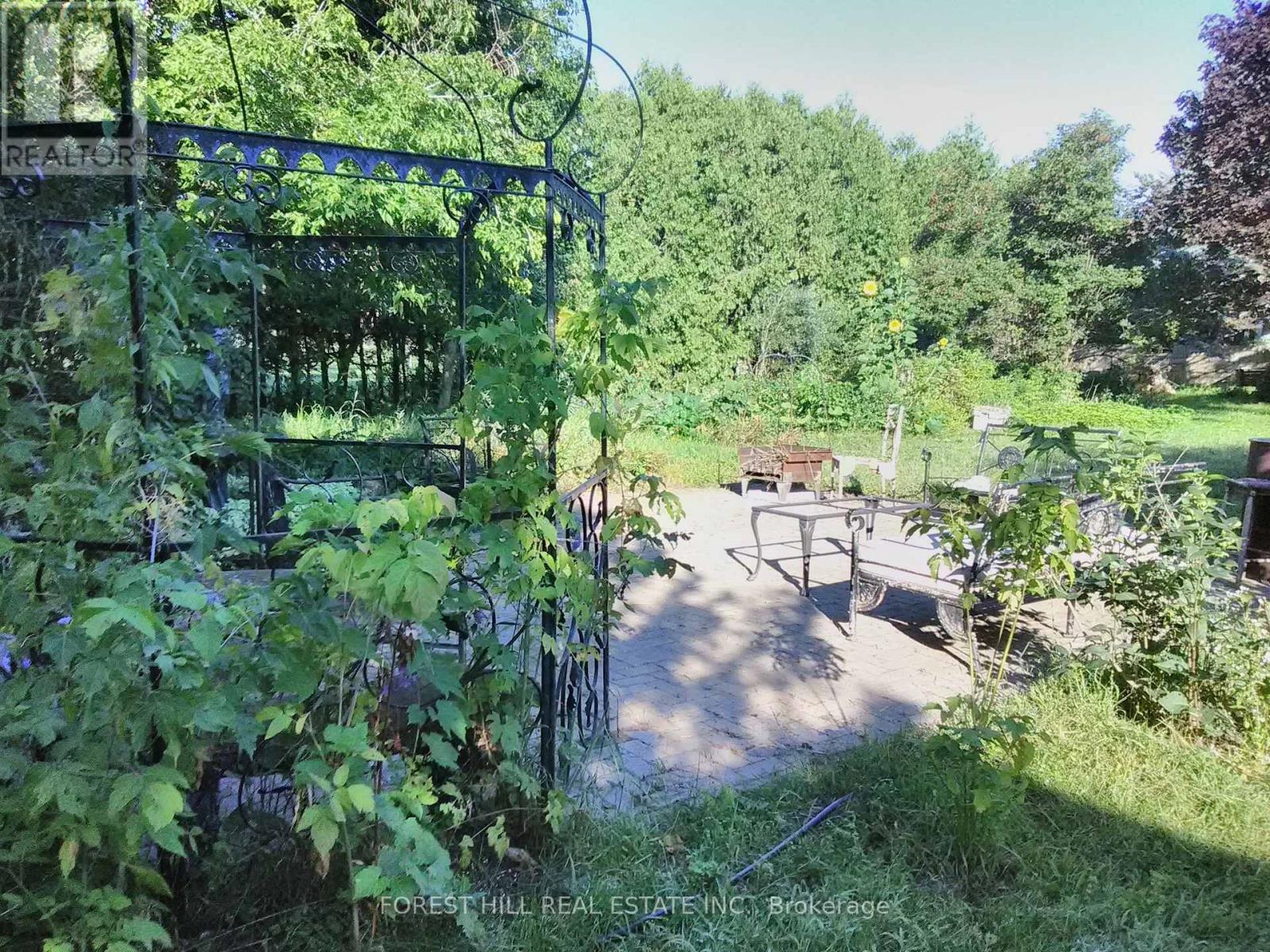 7 Booth Street Property Photo 25