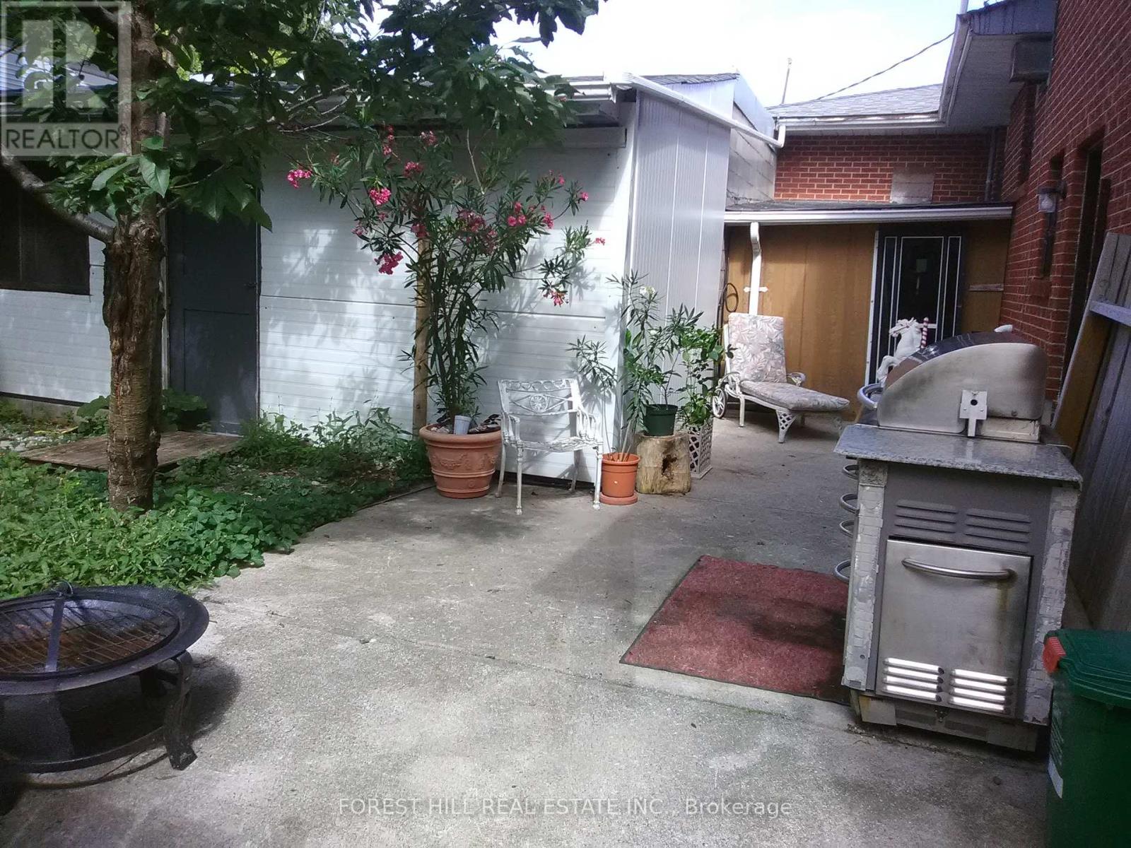 7 Booth Street Property Photo 32