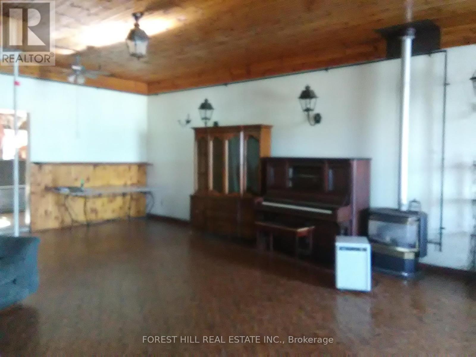 7 Booth Street Property Photo 38