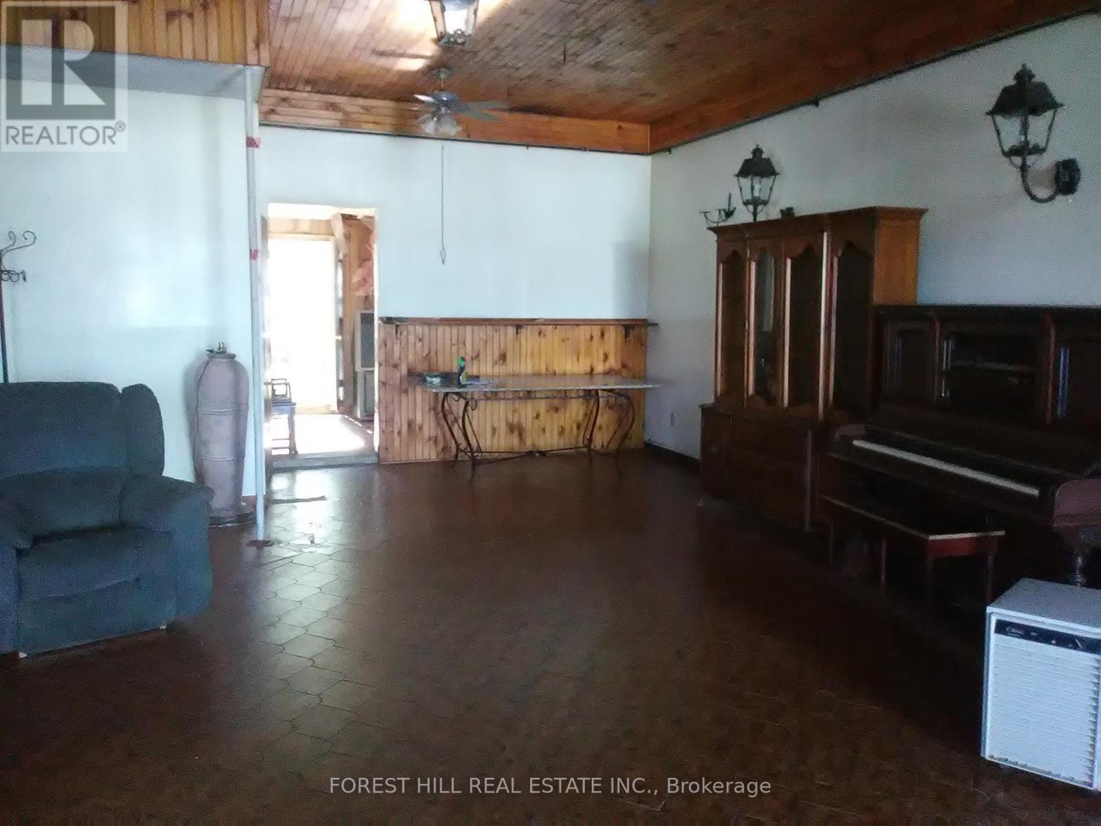 7 Booth Street Property Photo 39