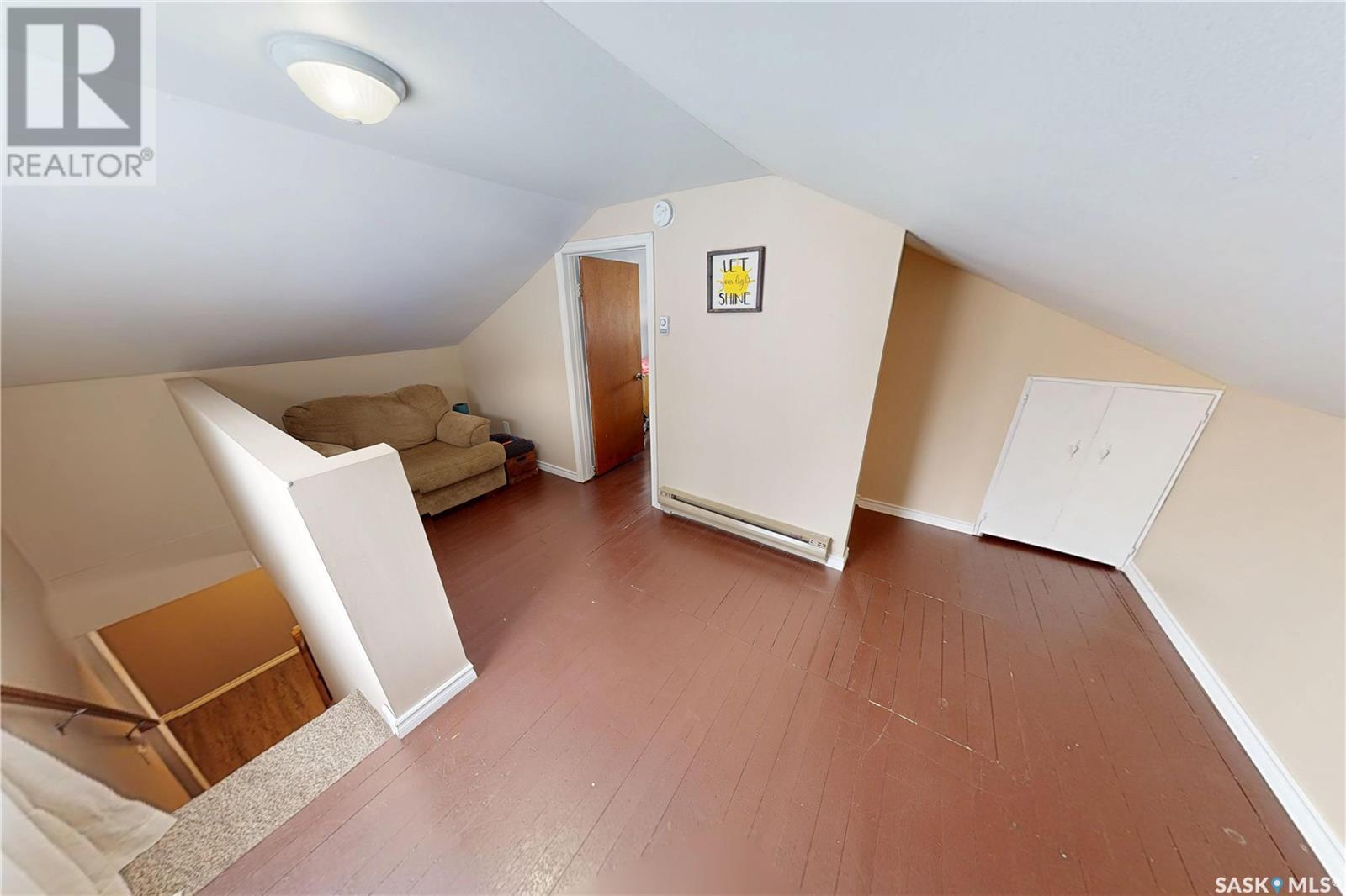 41 Hiawatha Street Property Photo 29