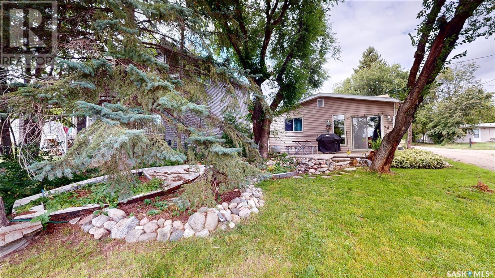 41 Hiawatha Street Property Photo 37