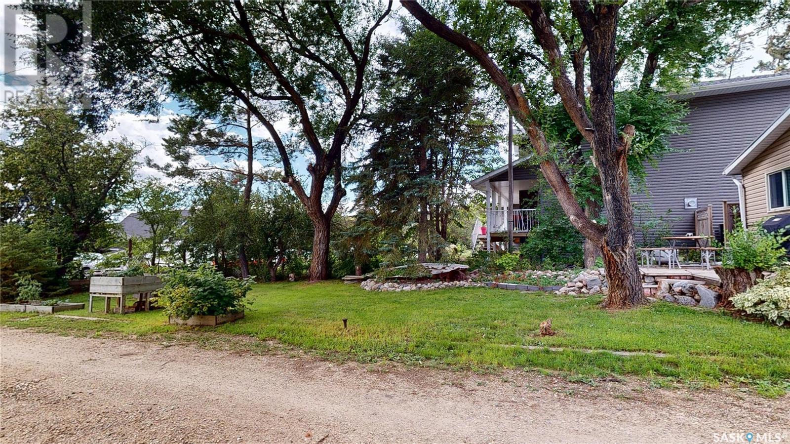 41 Hiawatha Street Property Photo 38
