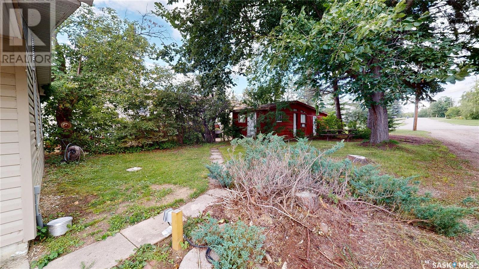 41 Hiawatha Street Property Photo 43