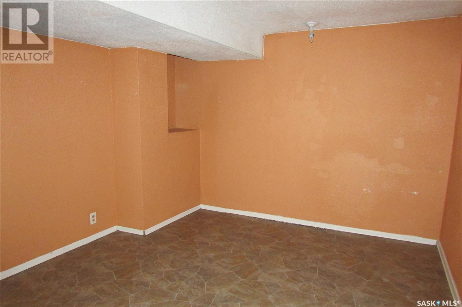 20-24 Empress Drive Property Photo 9